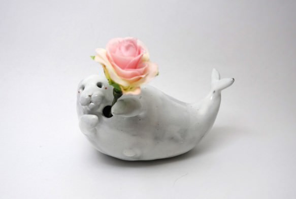 あざらしの一輪挿し